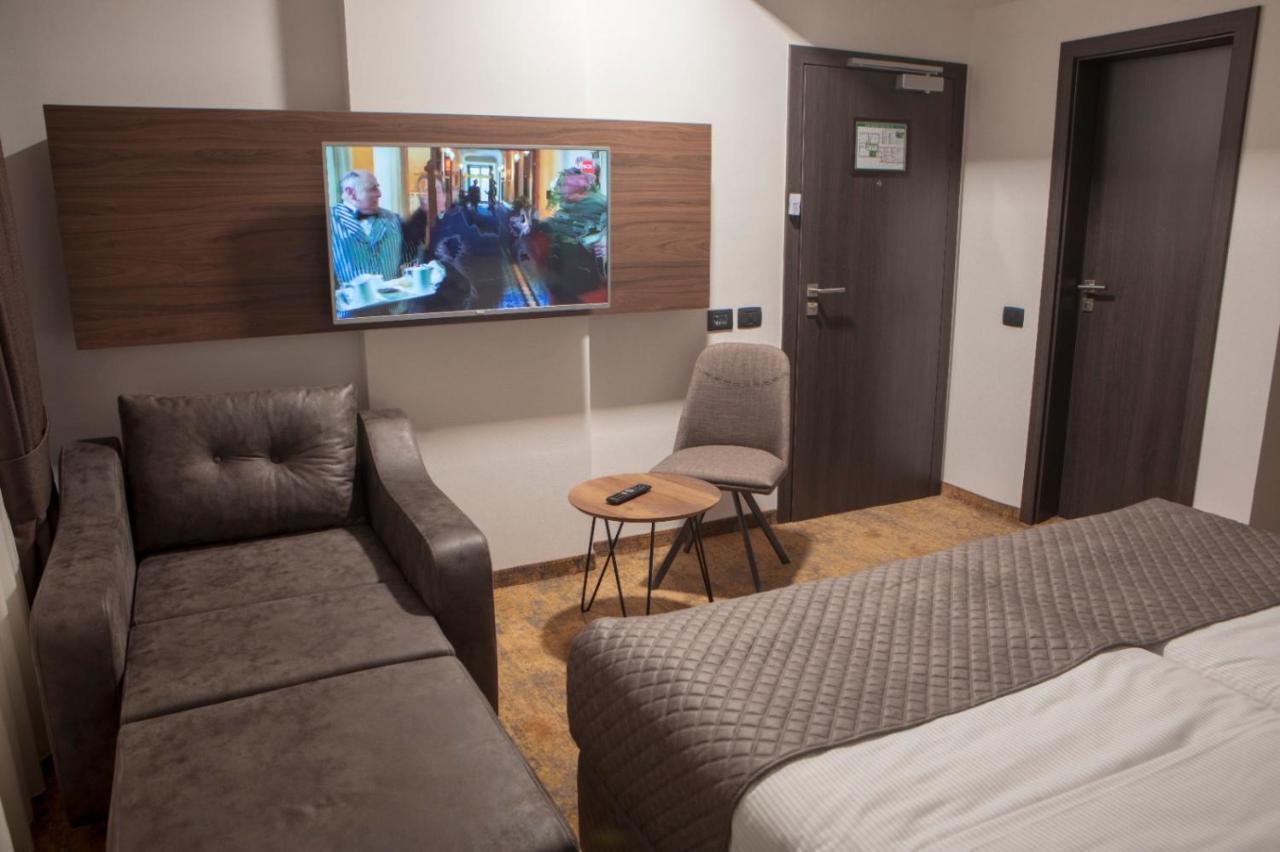 Qama Hotel Kosovo Polje Exteriér fotografie